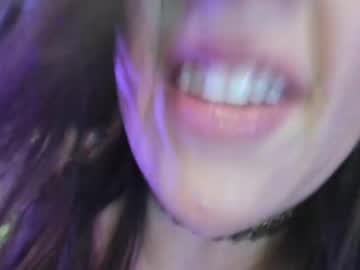 Elle4you Chaturbate stream image from March 19, 2025