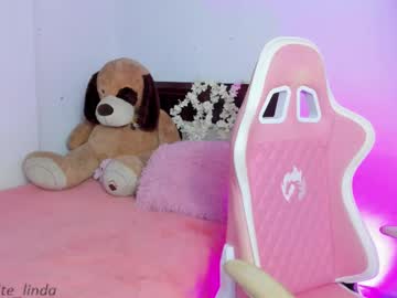 Blue_Petite Chaturbate stream image from March 19, 2025