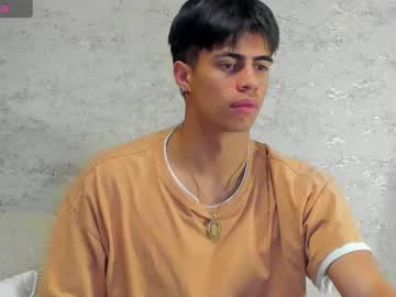 Codypipper Chaturbate stream image from March 19, 2025