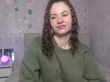 Kiaracriegs Chaturbate stream image from March 19, 2025