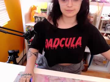 Learaypie Chaturbate stream image from March 19, 2025