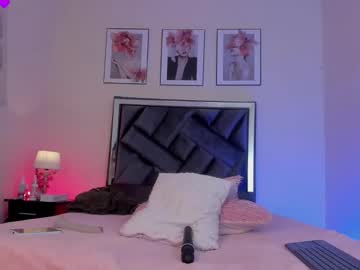 Michelleecheverry Chaturbate stream image from March 19, 2025