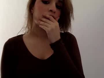 Nefertariss Chaturbate stream image from March 19, 2025