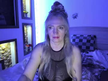 Truefoxyyy Chaturbate stream image from March 19, 2025