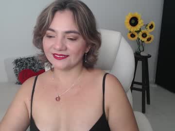 Ana_Hotmilf Chaturbate stream image from March 19, 2025