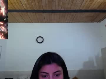 Angelswhithe Chaturbate stream image from March 19, 2025