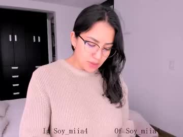 Soy_Miia Chaturbate stream image from March 19, 2025