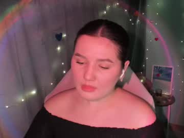 Jennie_Berry Chaturbate stream image from March 19, 2025