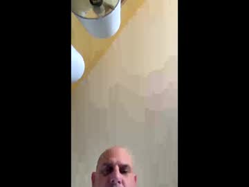 Jlovindemsm Chaturbate stream image from March 19, 2025