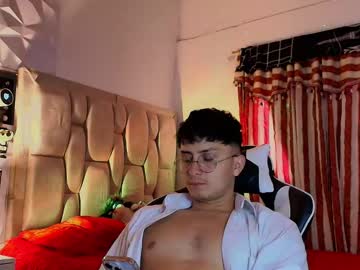 Santyago_Taylor Chaturbate stream image from March 19, 2025