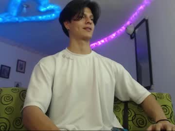 With_Ken Chaturbate stream image from March 19, 2025