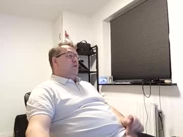 Henrikrp1971 Chaturbate stream image from March 19, 2025
