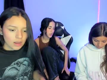 Kimmi_Foxy Chaturbate stream image from March 19, 2025