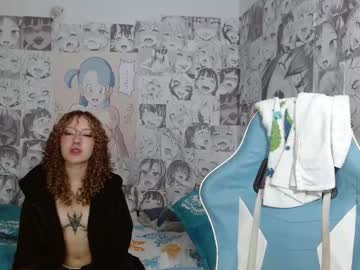 Kiyusweetcrazy Chaturbate stream image from March 19, 2025
