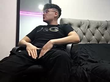 Boss715846 Chaturbate stream image from March 20, 2025