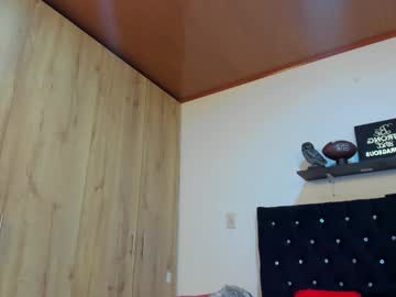 Julian_Wallace Chaturbate stream image from March 20, 2025