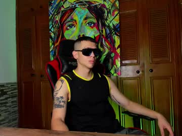 Dimitri_Higt Chaturbate stream image from March 20, 2025