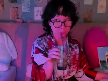 Dreamgirllove Chaturbate stream image from March 20, 2025