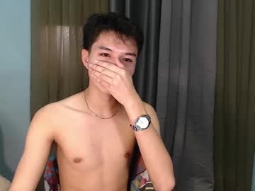 Hugecock_Mel Chaturbate stream image from March 20, 2025