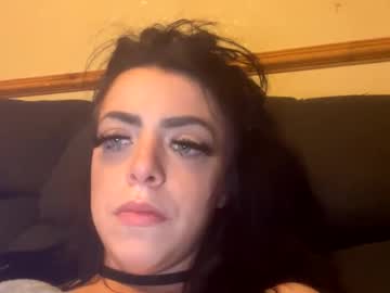 Queenemily201 Chaturbate stream image from March 20, 2025