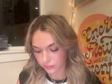 Stellavipxo Chaturbate stream image from March 20, 2025