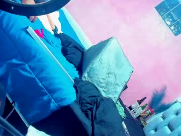 Piggy_Eddy Chaturbate stream image from March 20, 2025