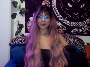 Scarlett_Blackthorne Chaturbate stream image from March 20, 2025