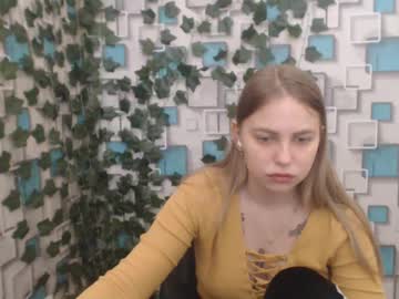 Klerkarina Chaturbate stream image from March 20, 2025