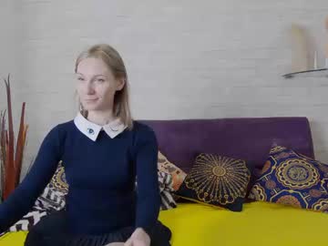 Moonlighttwist Chaturbate stream image from March 20, 2025
