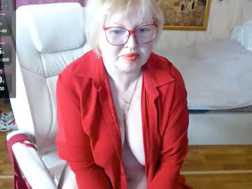 Shinysunmargo Chaturbate stream image from March 20, 2025