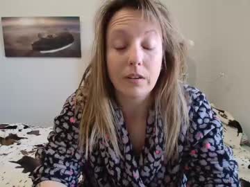 Alice8363 Chaturbate stream image from March 20, 2025