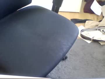 Emilmirror Chaturbate stream image from March 20, 2025