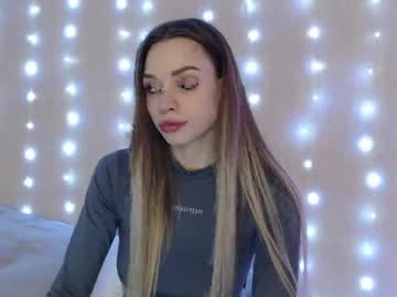 Kira_Lux Chaturbate stream image from March 20, 2025