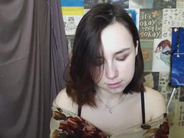 Veryveryvery_Shy Chaturbate stream image from March 20, 2025
