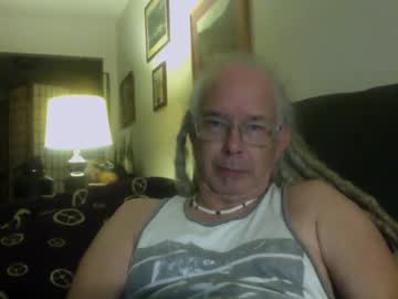 808dred Chaturbate stream image from March 20, 2025