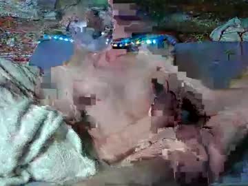 Alechiker420x Chaturbate stream image from March 20, 2025