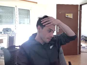 Leumcmaa Chaturbate stream image from March 20, 2025