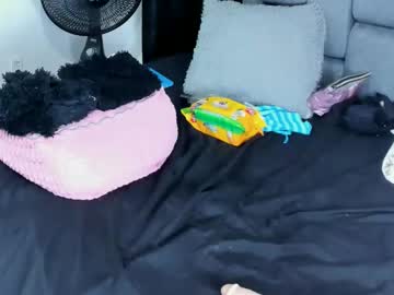 Couple_Gold69 Chaturbate stream image from March 20, 2025