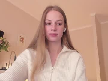 Magic_Couple13 Chaturbate stream image from March 20, 2025