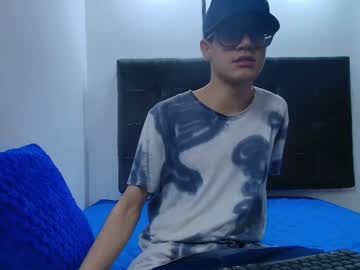 Wolfan_Sky Chaturbate stream image from March 20, 2025