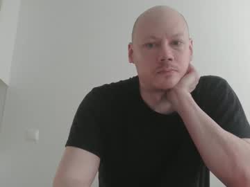 Drpitkonen Chaturbate stream image from March 20, 2025