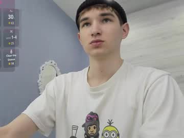 Maxwellcute Chaturbate stream image from March 20, 2025