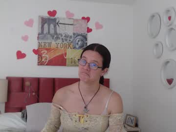 Sereneclarks_ Chaturbate stream image from March 20, 2025