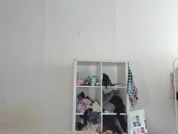 Yumm__ Chaturbate stream image from March 20, 2025