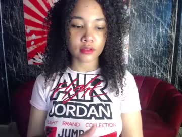 Ayliin_M Chaturbate stream image from March 20, 2025
