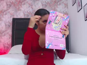 Jenmoon_ Chaturbate stream image from March 20, 2025