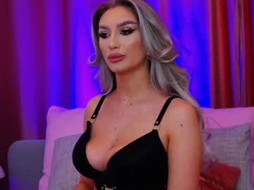 Selennaoly Chaturbate stream image from March 20, 2025
