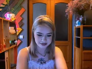 Edithfears Chaturbate stream image from March 20, 2025
