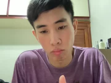 Zseszsesz Chaturbate stream image from March 20, 2025