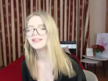 Cari_Bums Chaturbate stream image from March 20, 2025